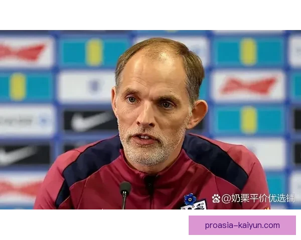 图赫尔执教风格再度展现,球队战术灵活性备受关注 图赫尔执教风格再度展现,球队战术灵活性备受关注