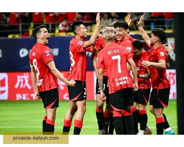 亚冠联赛西亚霸主状态回暖，备受关注的表现将决定后续赛事走势