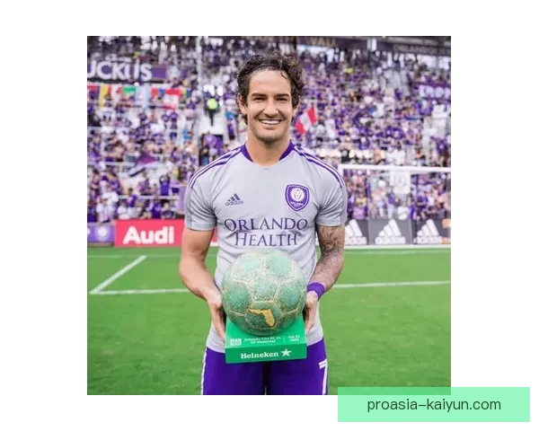 卡卡本赛季关键进球表现稳健，助力球队追逐联赛冠军